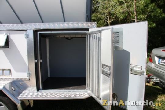 Remolque de aluminio para perros de razas grandes